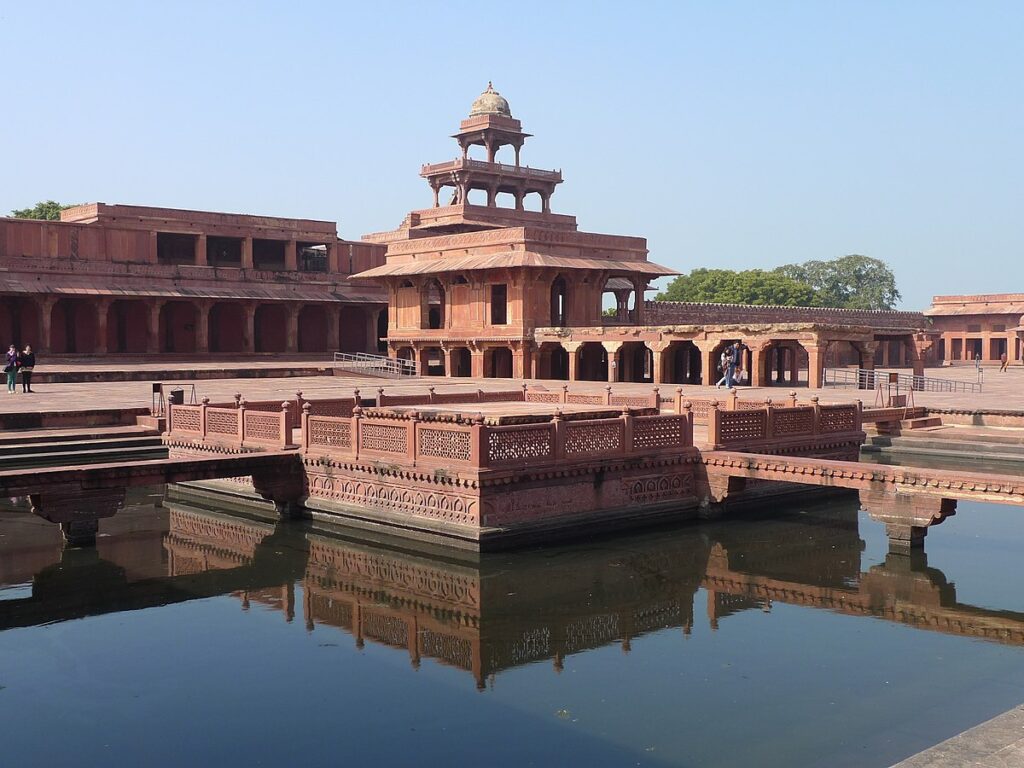 10 best places to visit in Agra