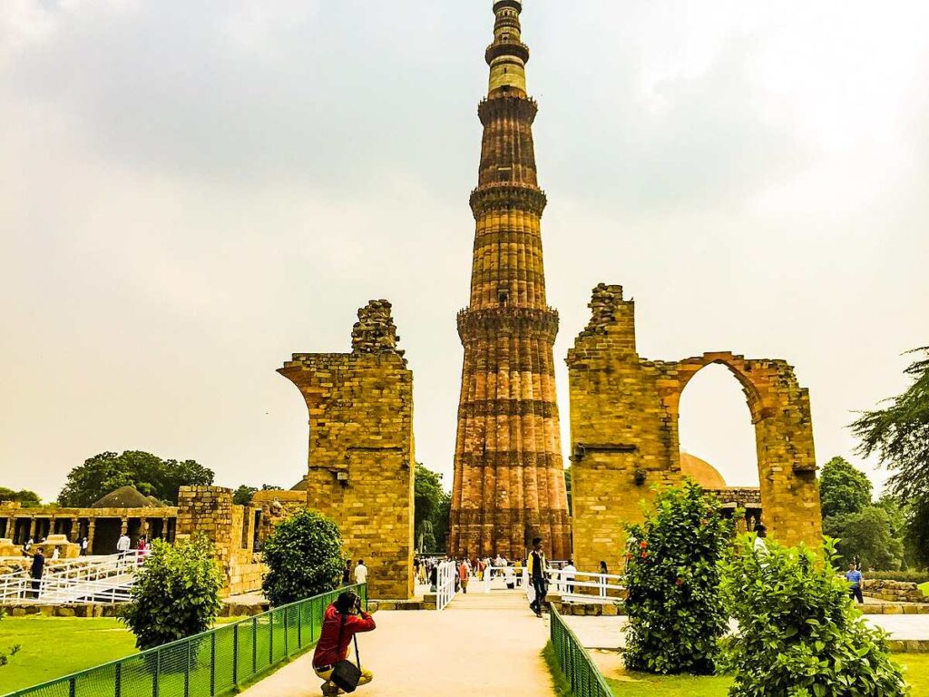 8 Best Places to Visit in Delhi in 2024