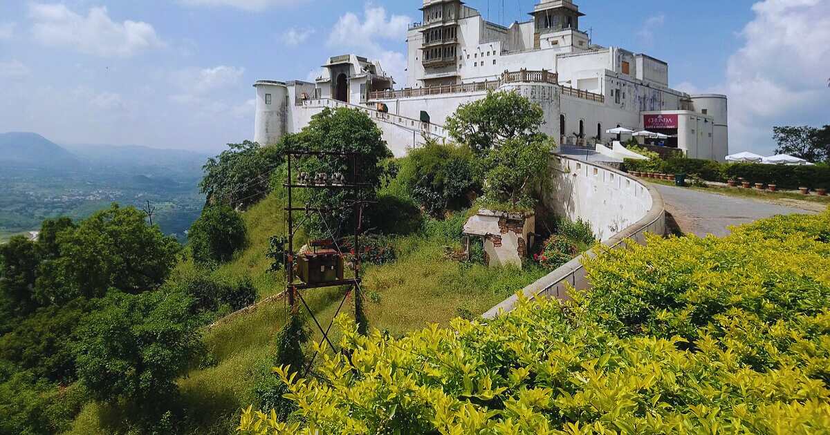 9 Best Places to Visit in July in India