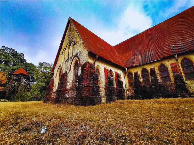 10 Haunted Hill Stations in India 