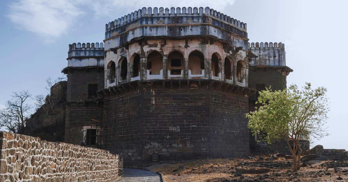 Daulatabad Fort Travel Guide